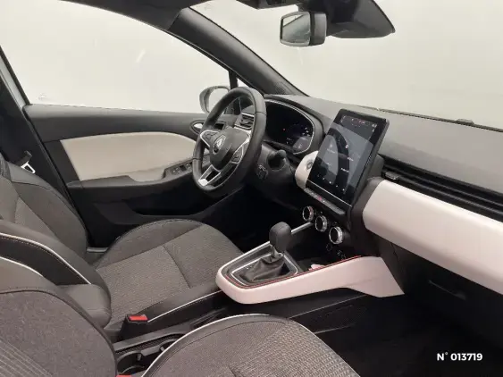 RENAULT CLIO V - voiture d'occasion - Photo 10