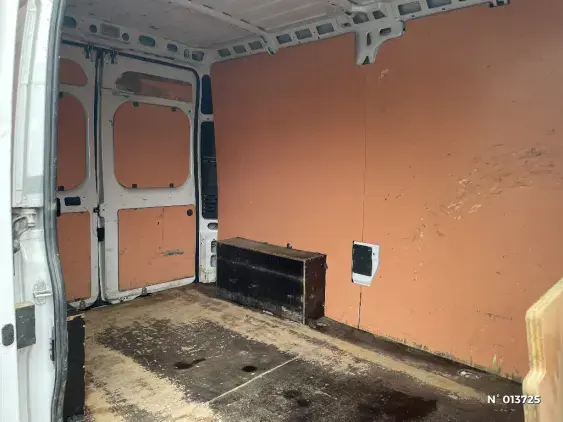 PEUGEOT BOXER FG II - voiture d'occasion - Photo 11