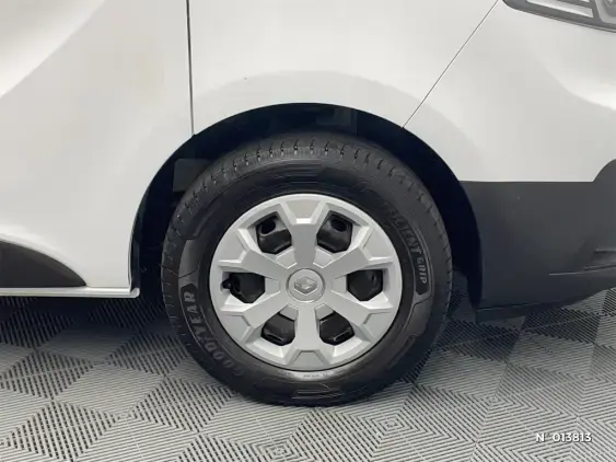 RENAULT TRAFIC III - voiture d'occasion - Photo 8