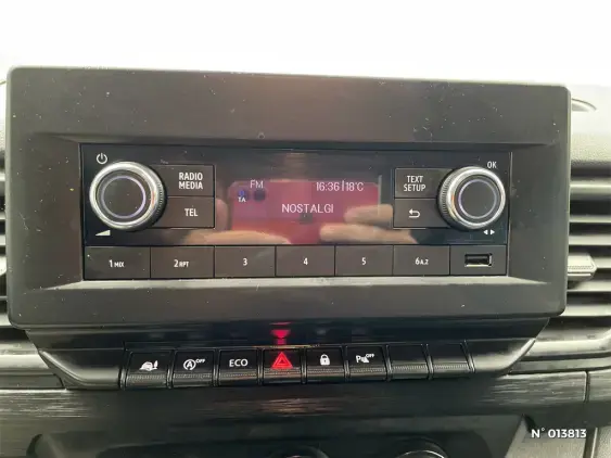 RENAULT TRAFIC III - voiture d'occasion - Photo 13