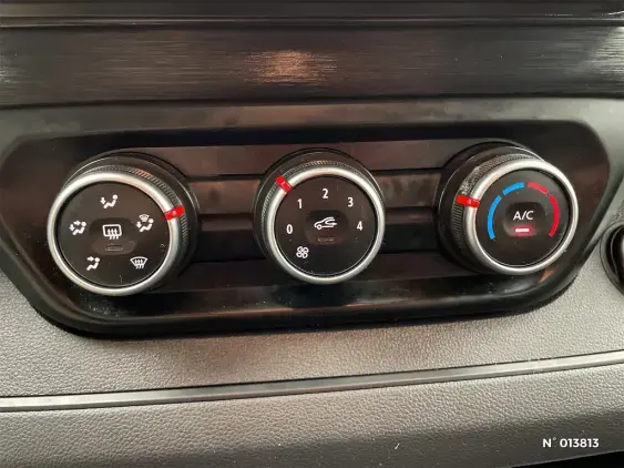 RENAULT TRAFIC III - voiture d'occasion - Photo 15