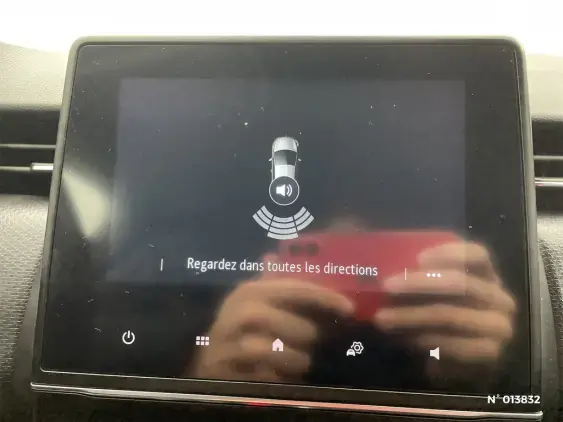 RENAULT CLIO V - voiture d'occasion - Photo 14