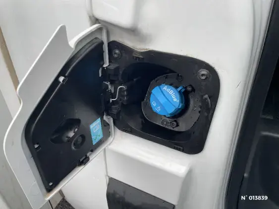 RENAULT MASTER III - voiture d'occasion - Photo 11