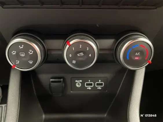 RENAULT CLIO V - voiture d'occasion - Photo 15