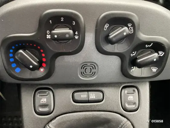 FIAT PANDA III - voiture d'occasion - Photo 15