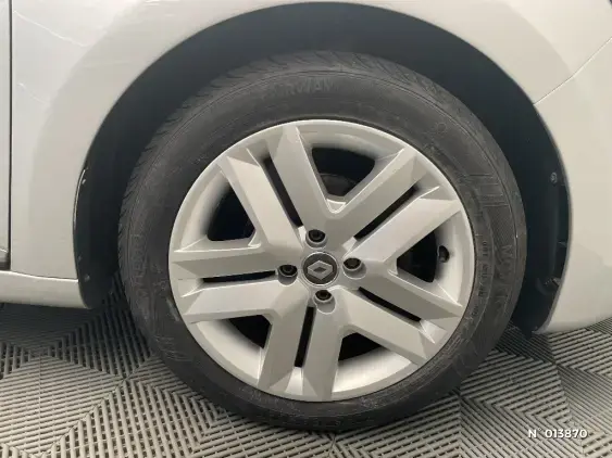 RENAULT CLIO V - voiture d'occasion - Photo 8