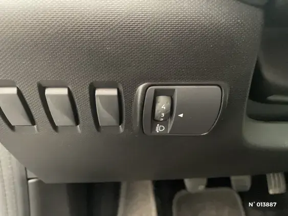 RENAULT TWINGO III - voiture d'occasion - Photo 15