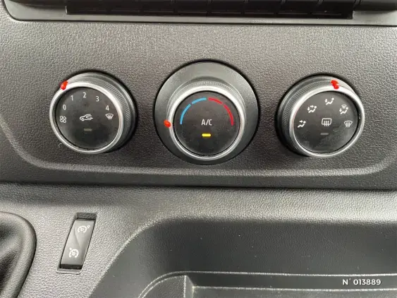 RENAULT MASTER III - voiture d'occasion - Photo 14