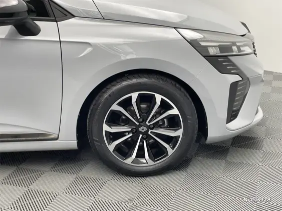 RENAULT CLIO V - voiture d'occasion - Photo 8