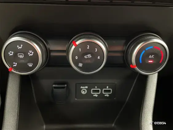 RENAULT CLIO V - voiture d'occasion - Photo 15