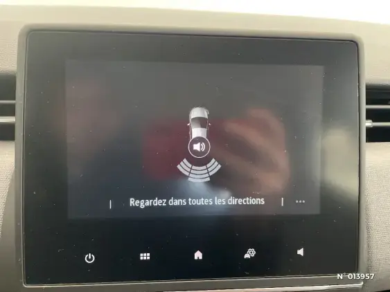 RENAULT CLIO V - voiture d'occasion - Photo 14