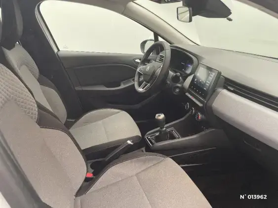 RENAULT CLIO V - voiture d'occasion - Photo 10