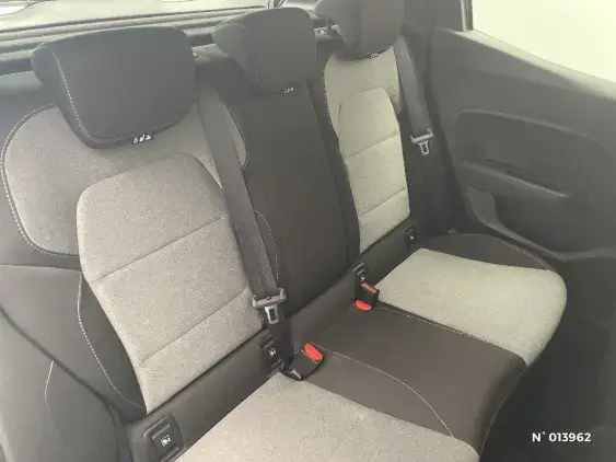 RENAULT CLIO V - voiture d'occasion - Photo 11