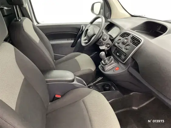 NISSAN NV250 - voiture d'occasion - Photo 10