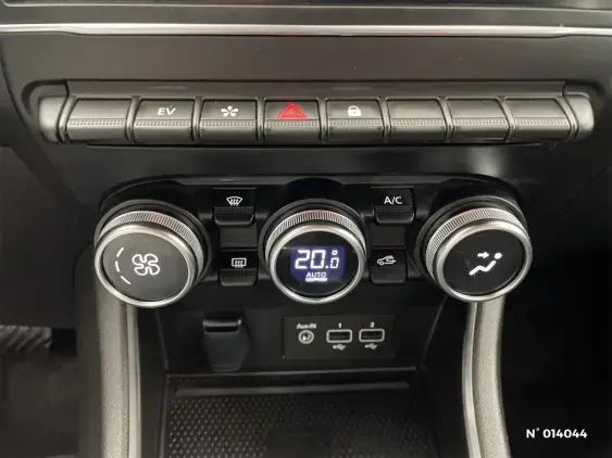 RENAULT CAPTUR II - voiture d'occasion - Photo 15