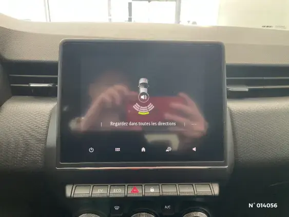 RENAULT CLIO V - voiture d'occasion - Photo 14