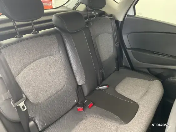 RENAULT CAPTUR - voiture d'occasion - Photo 11