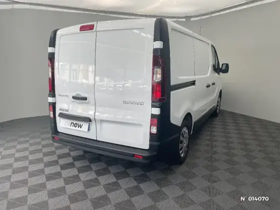 RENAULT TRAFIC FG III - voiture d'occasion - Photo 4