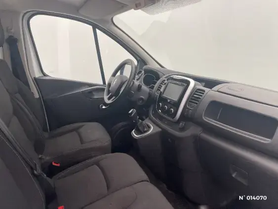 RENAULT TRAFIC FG III - voiture d'occasion - Photo 10