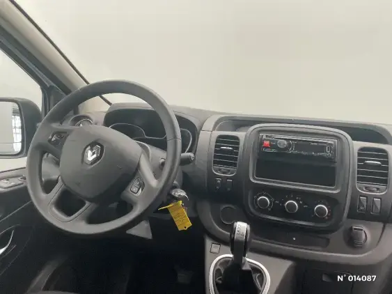 RENAULT TRAFIC FG III - voiture d'occasion - Photo 9