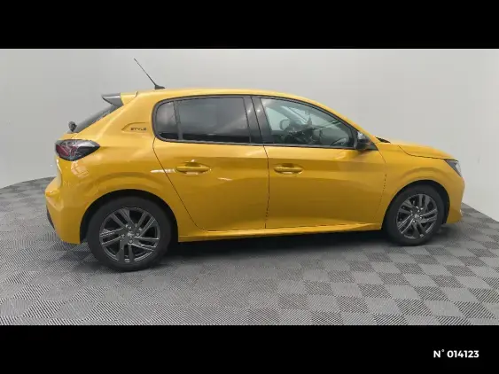 PEUGEOT 208 II - voiture d'occasion - Photo 5