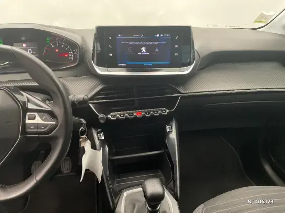 PEUGEOT 208 II - voiture d'occasion - Photo 13