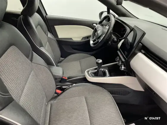 RENAULT CLIO V - voiture d'occasion - Photo 10