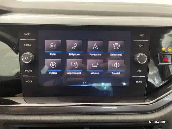VOLKSWAGEN POLO VI - voiture d'occasion - Photo 13