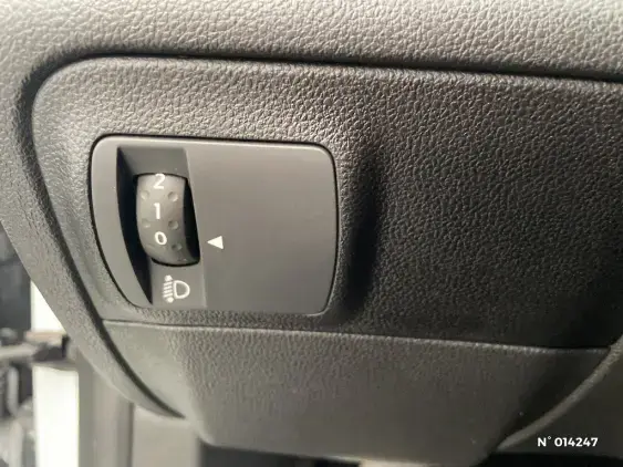 RENAULT MEGANE IV - voiture d'occasion - Photo 15