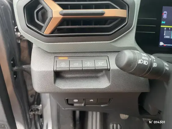 DACIA DUSTER III - voiture d'occasion - Photo 15