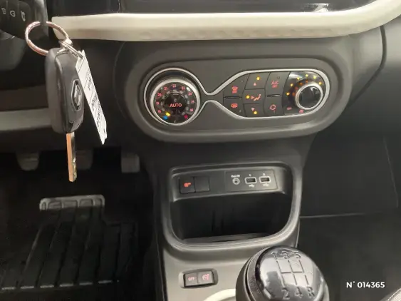 RENAULT TWINGO III - voiture d'occasion - Photo 15