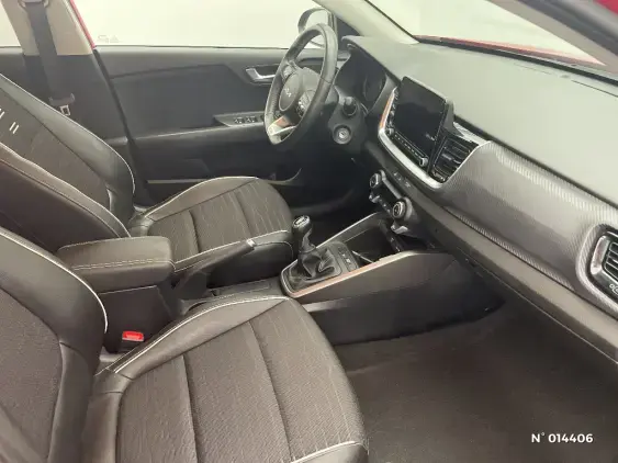 KIA STONIC - voiture d'occasion - Photo 10