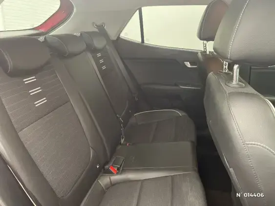KIA STONIC - voiture d'occasion - Photo 11