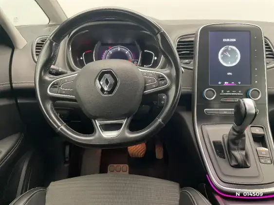 RENAULT SCENIC IV - voiture d'occasion - Photo 9