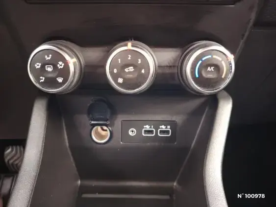 RENAULT CLIO V - voiture d'occasion - Photo 14