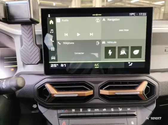 DACIA DUSTER III - voiture d'occasion - Photo 12