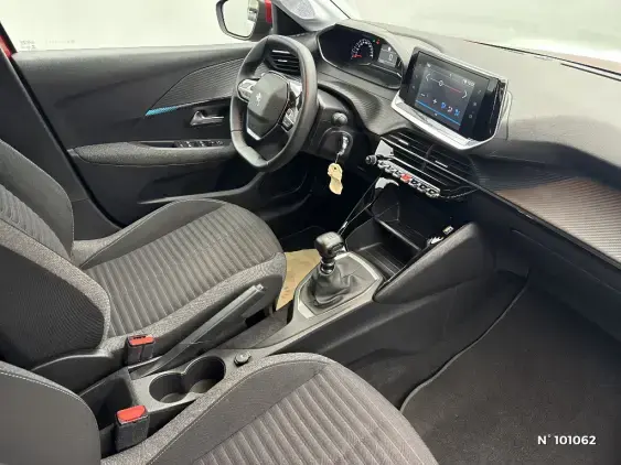 PEUGEOT 208 BUSINESS R II - voiture d'occasion - Photo 10