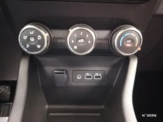 RENAULT CLIO V - voiture d'occasion - Photo 15