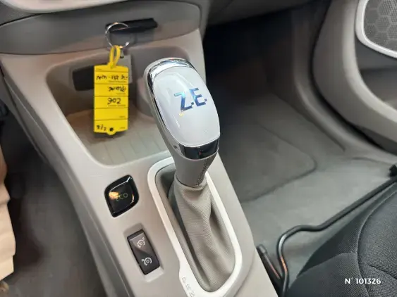 RENAULT ZOE - voiture d'occasion - Photo 15