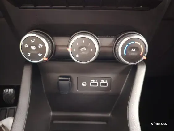 RENAULT CLIO V - voiture d'occasion - Photo 14