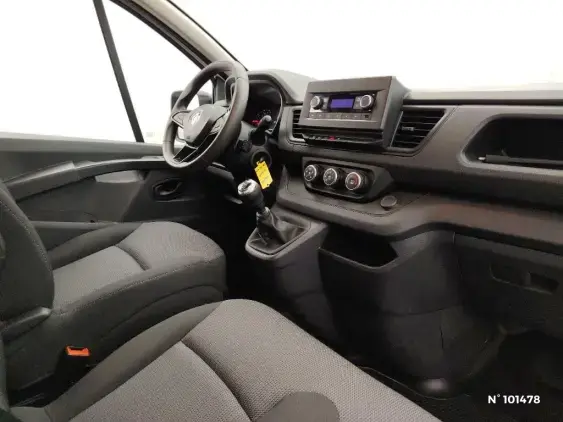 RENAULT TRAFIC FG III - voiture d'occasion - Photo 9