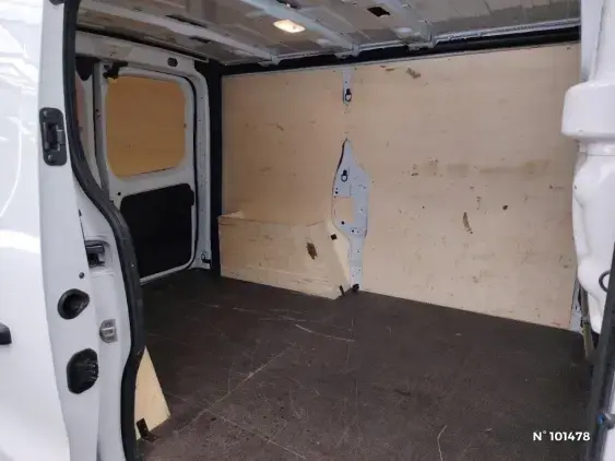 RENAULT TRAFIC FG III - voiture d'occasion - Photo 10