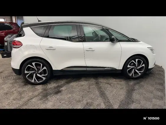 RENAULT SCENIC IV - voiture d'occasion - Photo 5