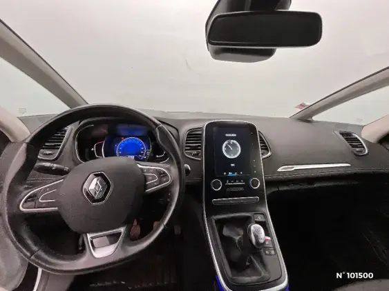 RENAULT SCENIC IV - voiture d'occasion - Photo 9