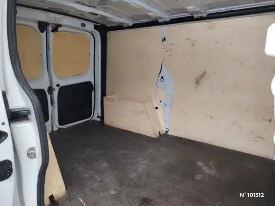 RENAULT TRAFIC FG III - voiture d'occasion - Photo 10