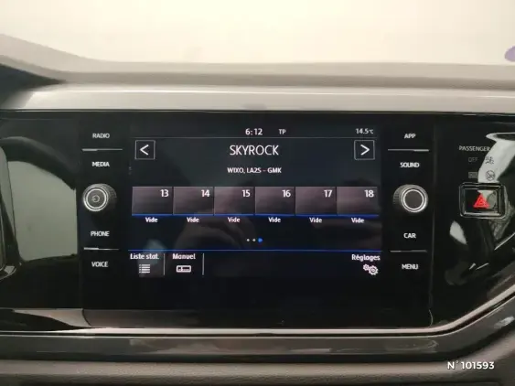 VOLKSWAGEN POLO VI - voiture d'occasion - Photo 13