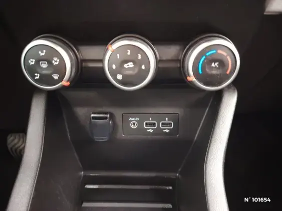 RENAULT CLIO V - voiture d'occasion - Photo 15