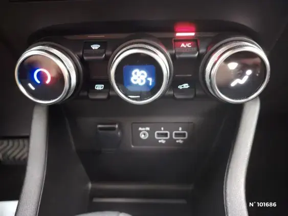 RENAULT CLIO V - voiture d'occasion - Photo 15