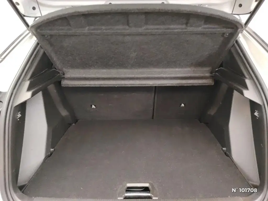 PEUGEOT 2008 II - Miniature 10