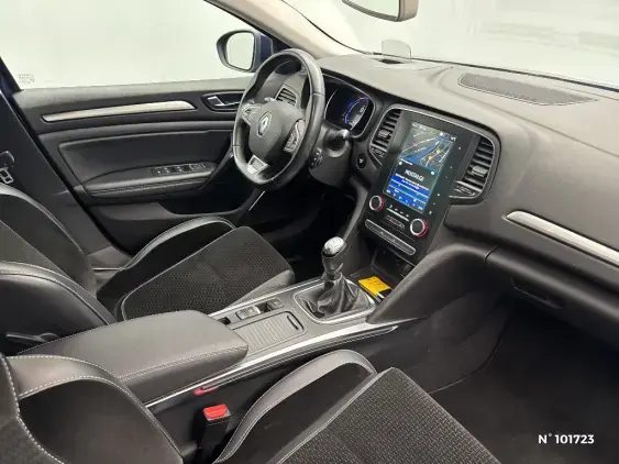 RENAULT MEGANE IV - voiture d'occasion - Photo 10